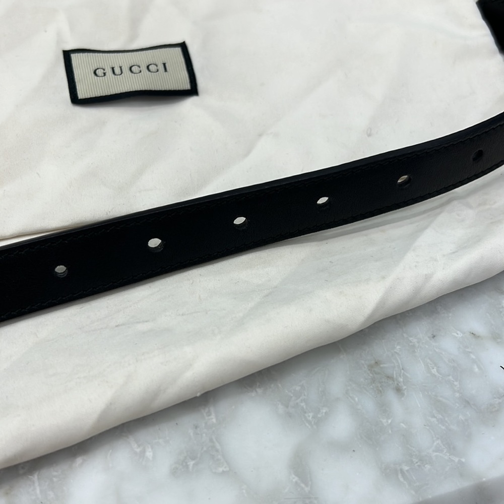 Gucci Black Leather Belt with Gold GG Buckle - Picture 5 of 9